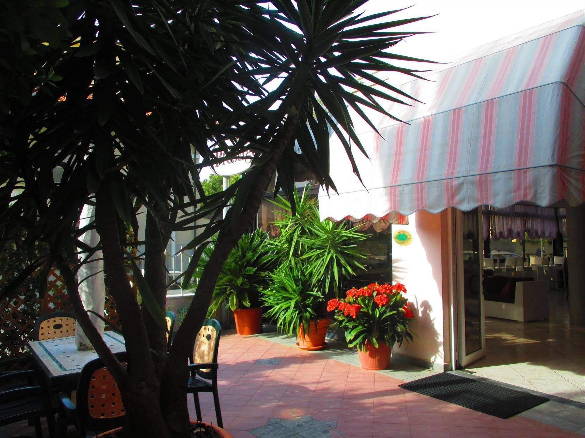 Hotel Prestige Lido di Camaiore Exterior foto